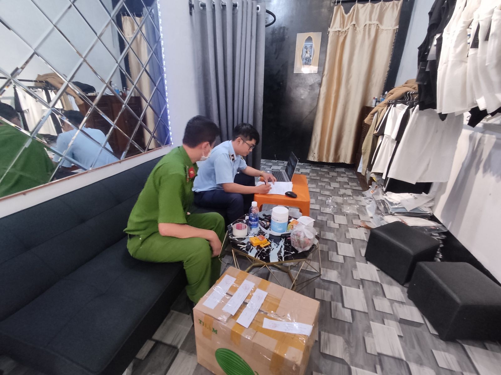 Những khó khăn khi kiểm tra hoạt động thương mại điện tử